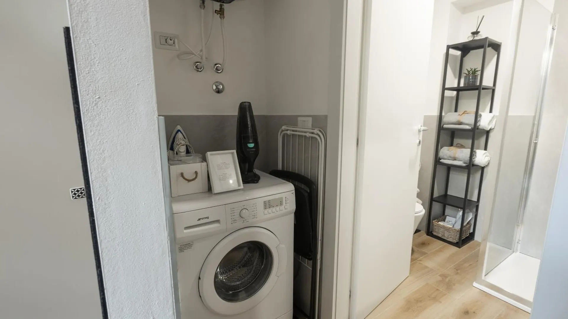 Ambrosia Home, Moderno Loft Tra Navigli E Bocconi 米兰 度假居