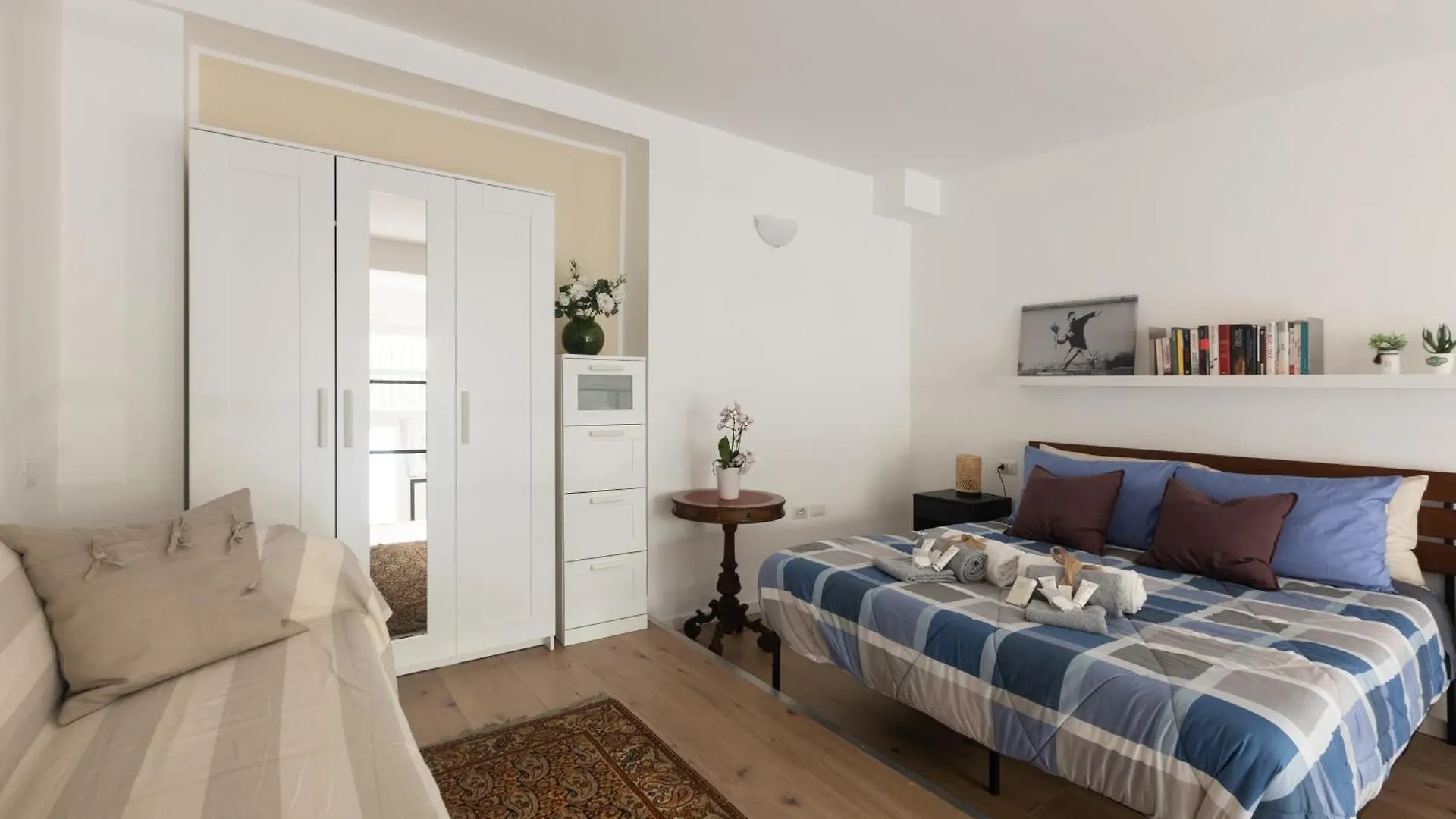 Moderno E Confortevole Loft Tra Navigli E Bocconi Milano Semesterbostad