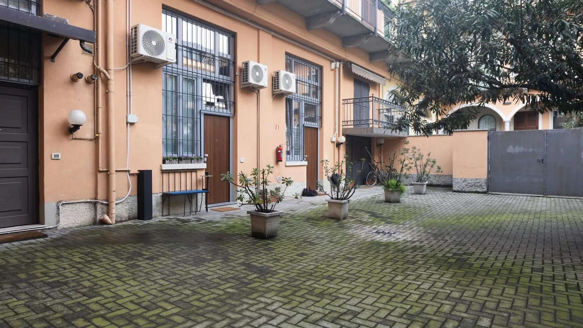 Moderno E Confortevole Loft Tra Navigli E Bocconi Milano Italien